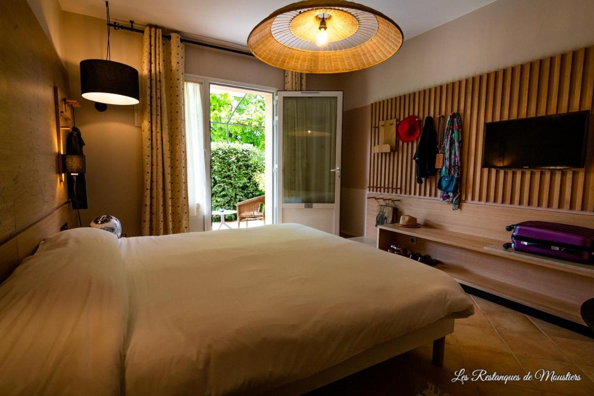 Hotel Les Restanques De Moustiers Ngoại thất bức ảnh