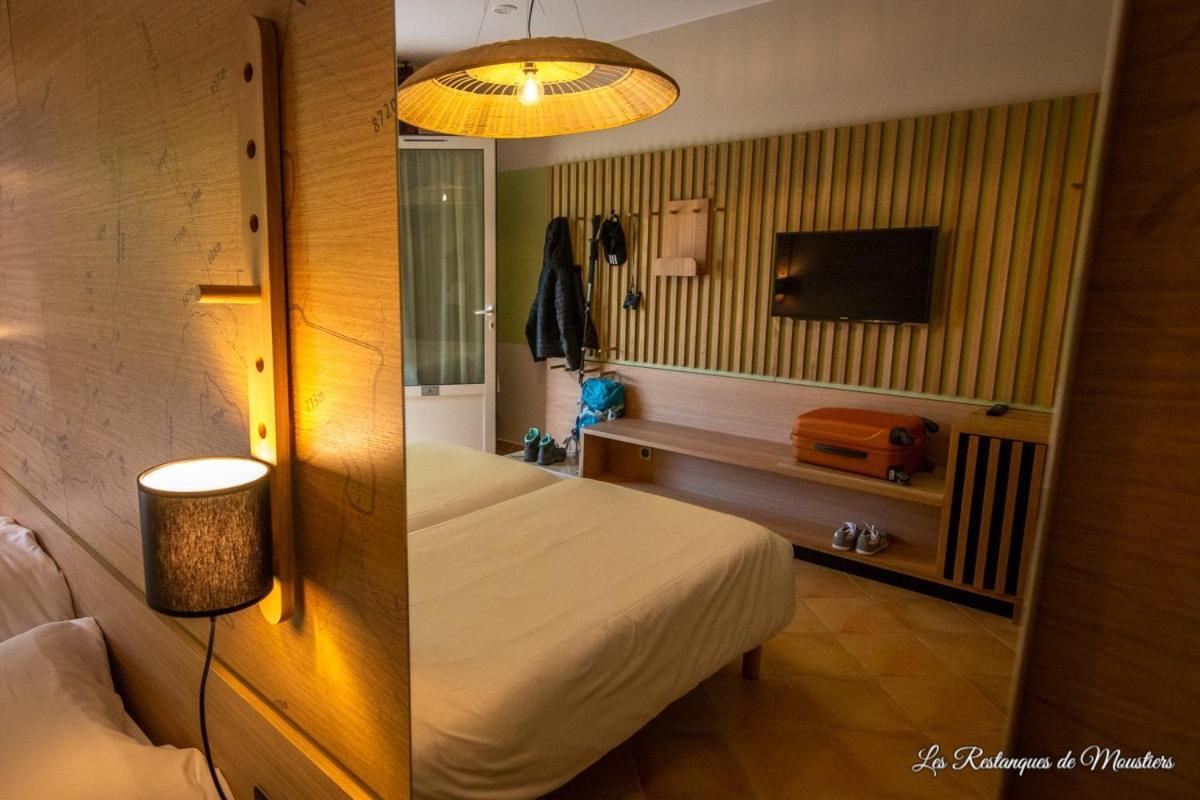 Hotel Les Restanques De Moustiers Ngoại thất bức ảnh